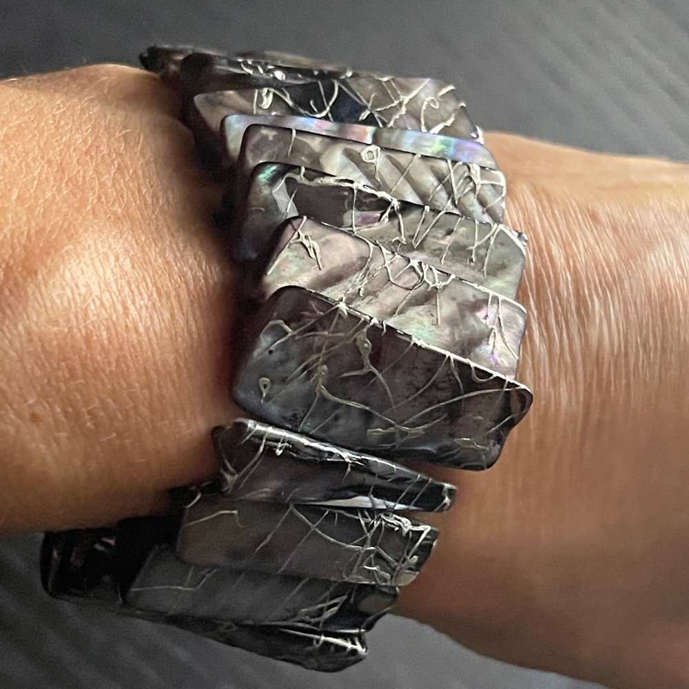 Chunky Abalone Shell Bracelet | Stretch Silver & Blue - Picture 2 of 9